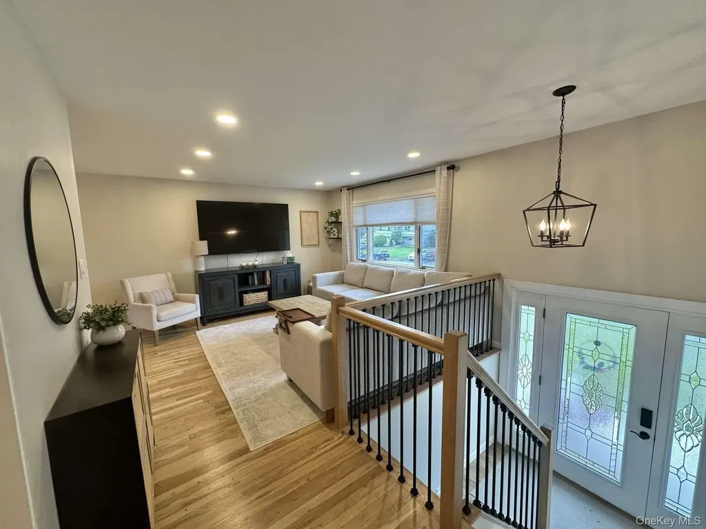 122 Jordan Street Bay Shore NY 11706