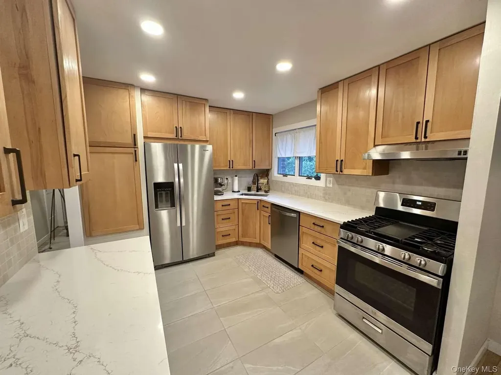 122 Jordan Street Bay Shore NY 11706