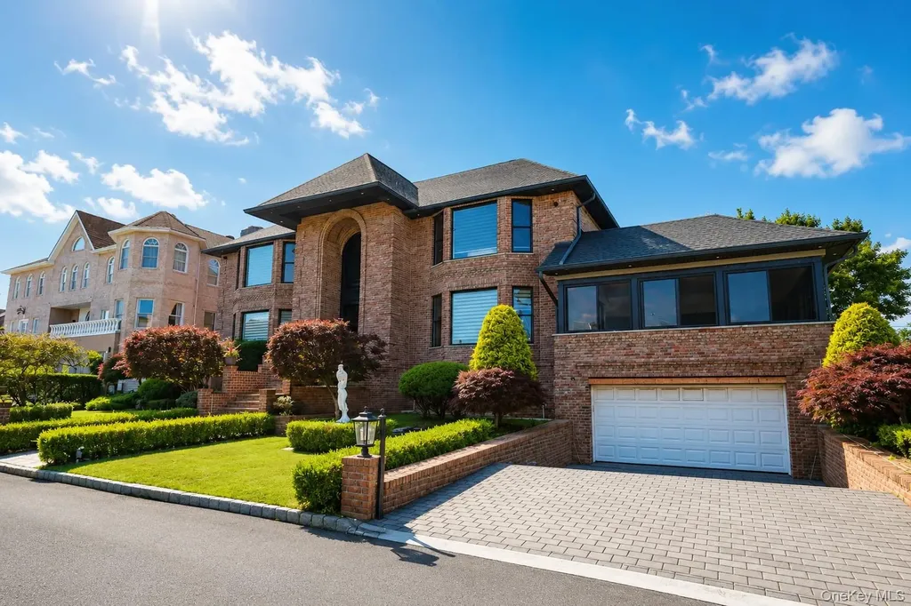 5 Nicolosi Drive Staten Island NY 10312
