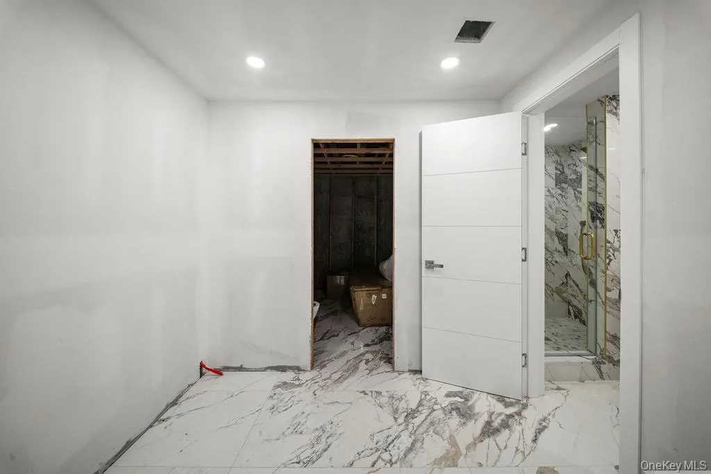 5 Nicolosi Drive Staten Island NY 10312