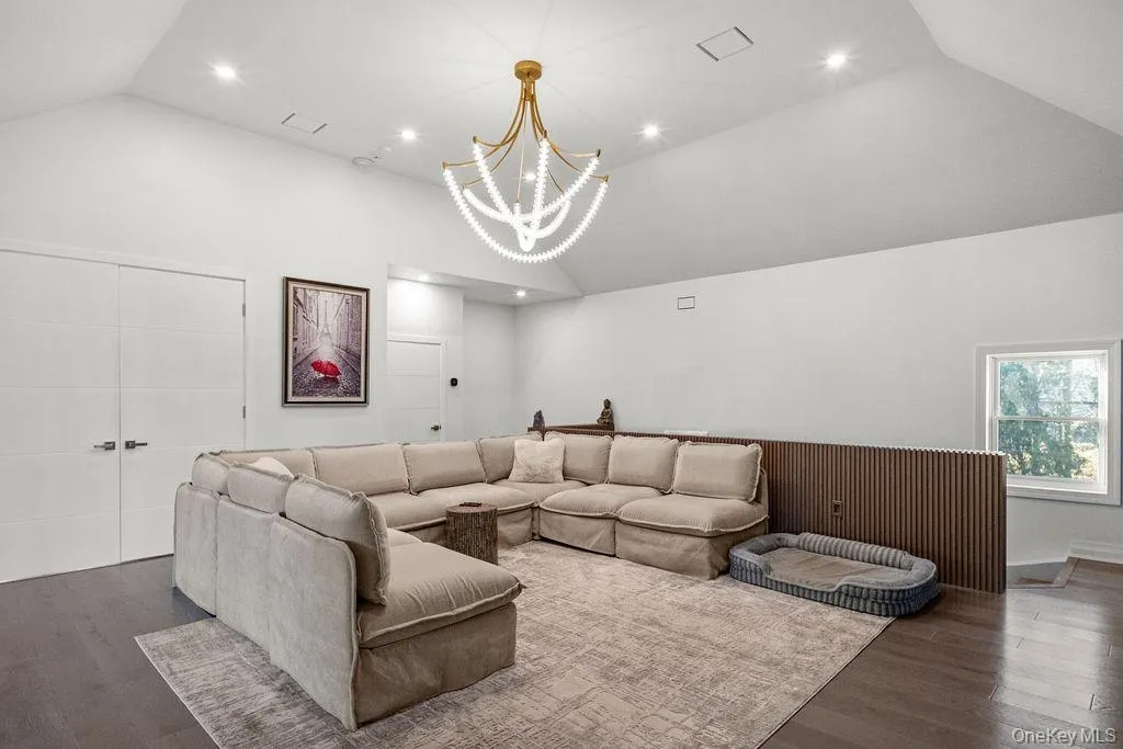 5 Nicolosi Drive Staten Island NY 10312