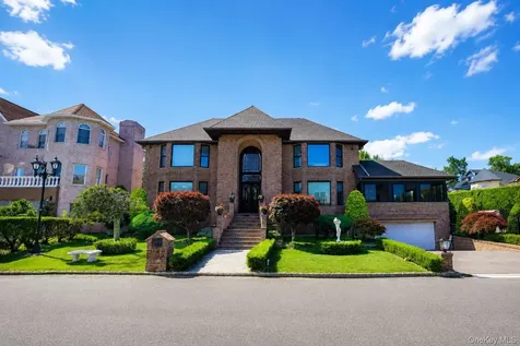 5 Nicolosi Drive Staten Island NY 10312