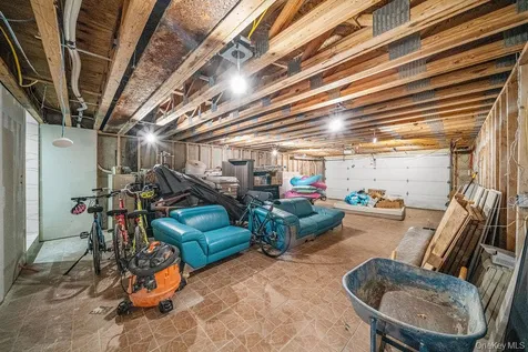5 Nicolosi Drive Staten Island NY 10312
