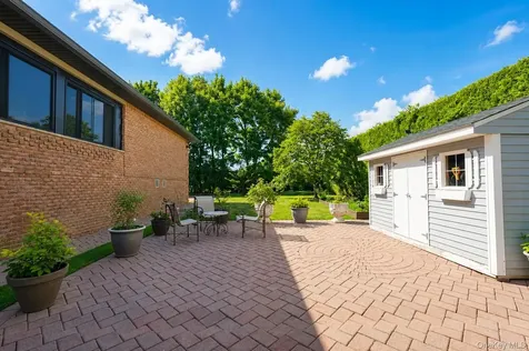 5 Nicolosi Drive Staten Island NY 10312
