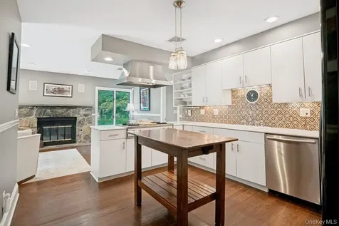 312 Quaker Road Chappaqua NY 10514