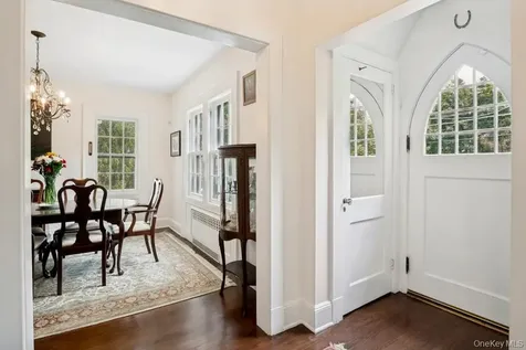 312 Quaker Road Chappaqua NY 10514