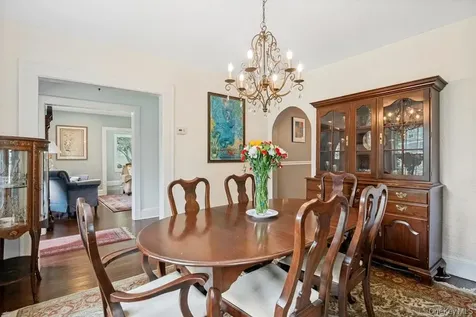 312 Quaker Road Chappaqua NY 10514
