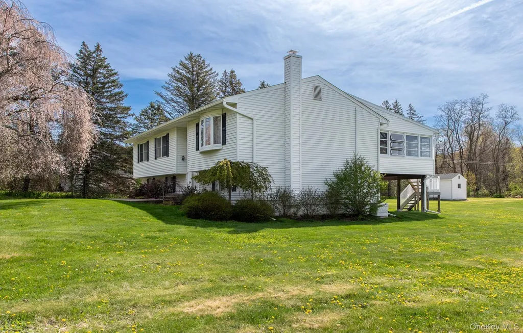 284 Waterbury Hill Road Lagrangeville NY 12540