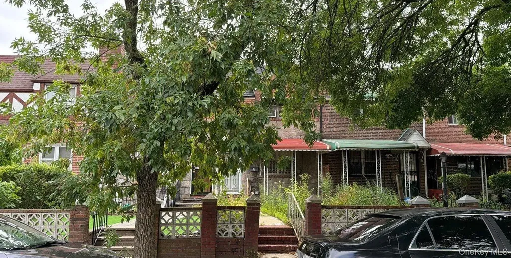 264 E 86th Street Brooklyn NY 11236
