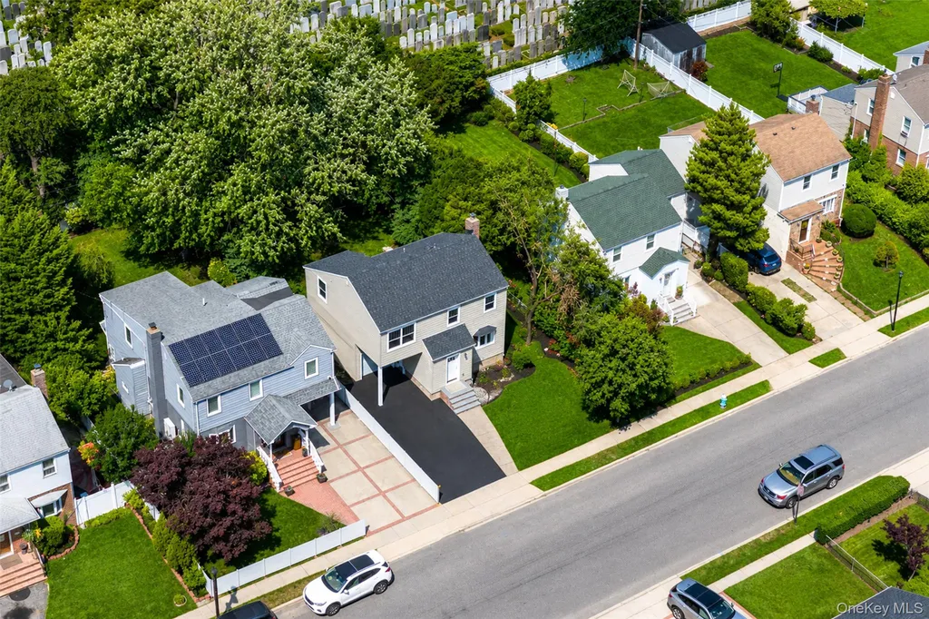 52 Norfeld Boulevard Elmont NY 11003