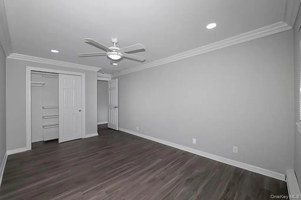 407 East Main Street Bay Shore NY 11706