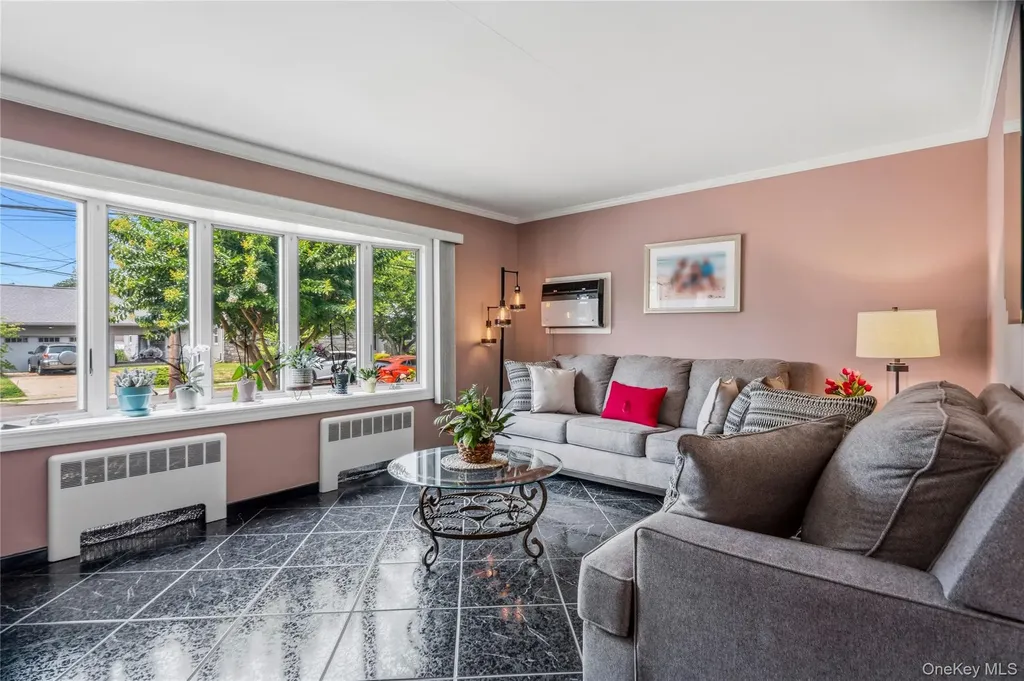 78 Ambrose Avenue Malverne NY 11565