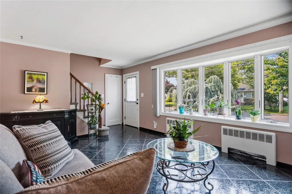 78 Ambrose Avenue Malverne NY 11565