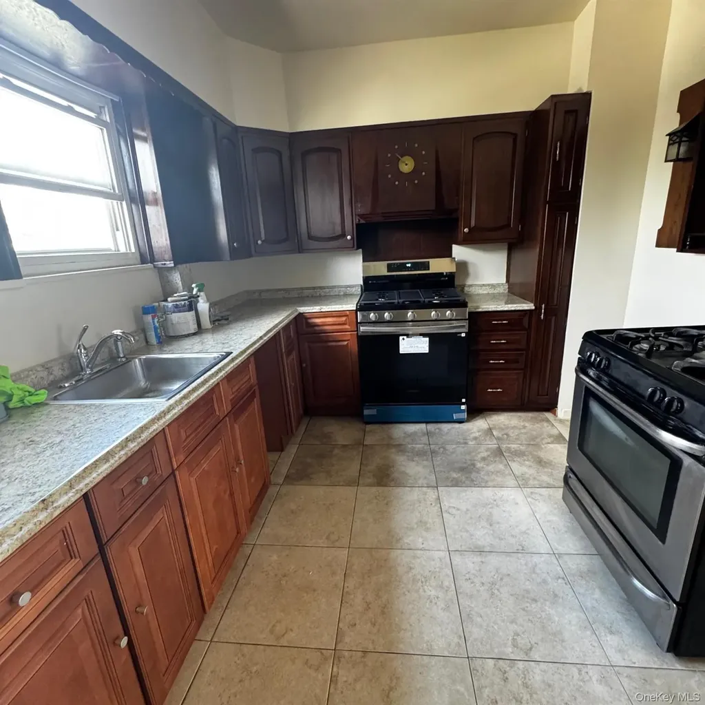 247 Nuber Avenue Mount Vernon NY 10553