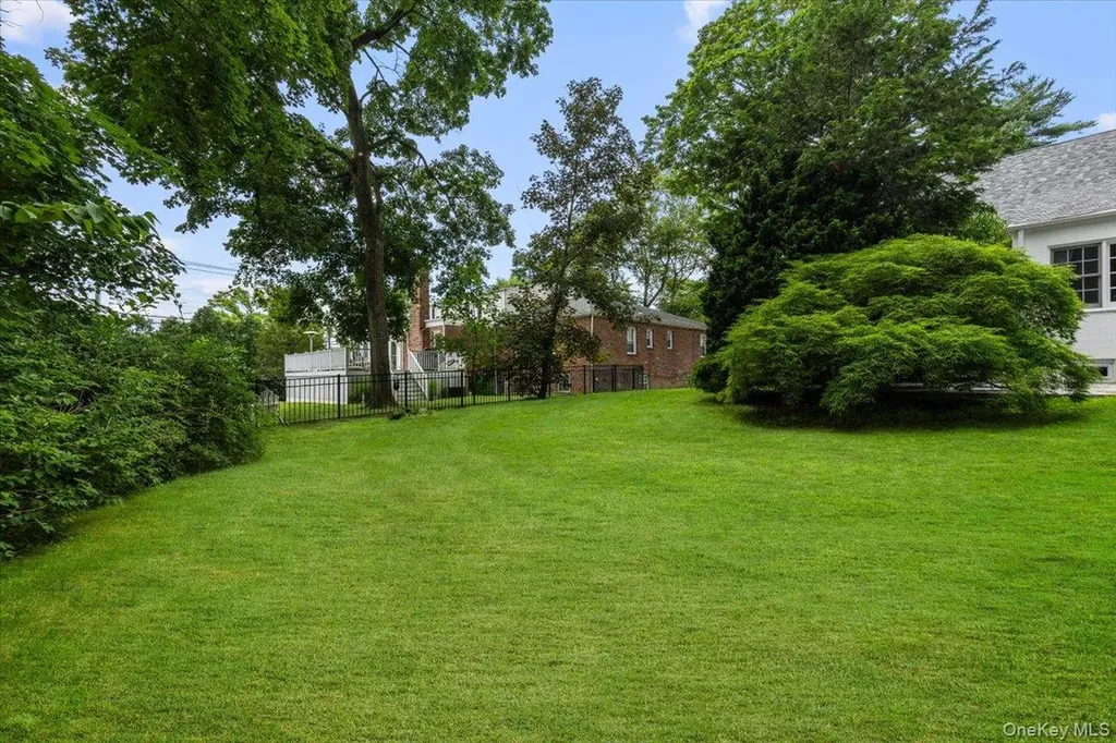 3 Genesee Trail Harrison NY 10528