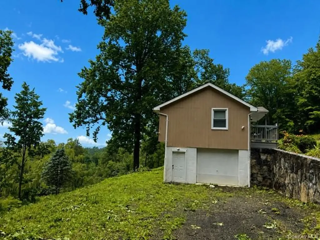 26 Davis Hill Road Stormville NY 12582