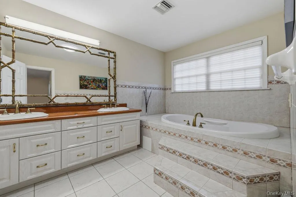 57 Wesley Chapel Road Suffern NY 10901