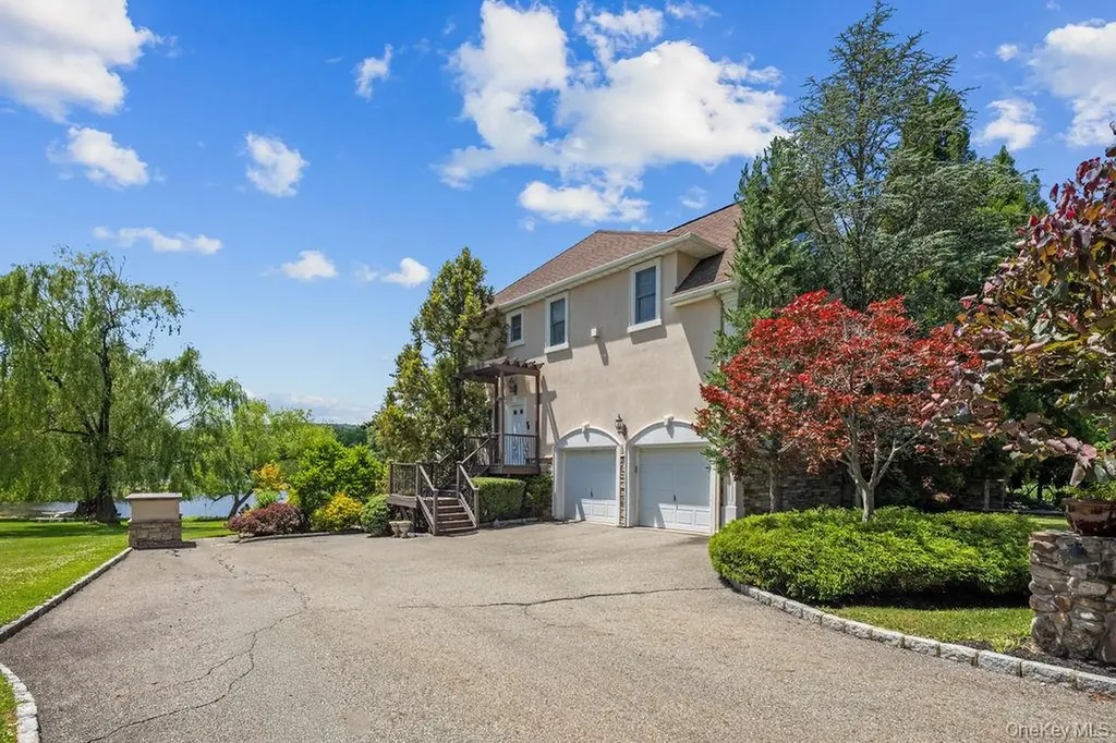57 Wesley Chapel Road Suffern NY 10901