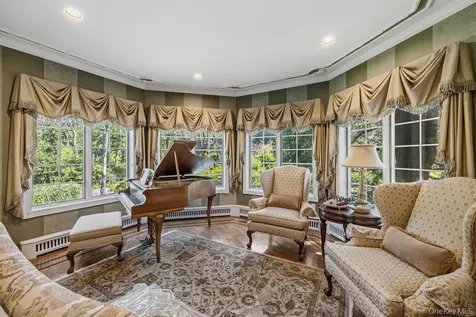 57 Wesley Chapel Road Suffern NY 10901