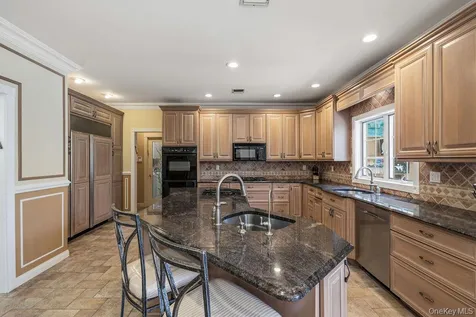 57 Wesley Chapel Road Suffern NY 10901