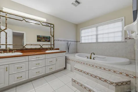 57 Wesley Chapel Road Suffern NY 10901