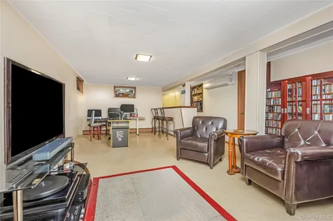 192 Sycamore Avenue Bethpage NY 11714