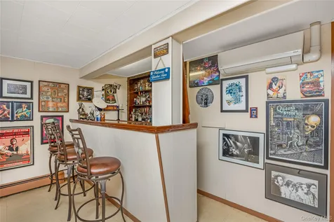 192 Sycamore Avenue Bethpage NY 11714