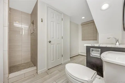 192 Sycamore Avenue Bethpage NY 11714