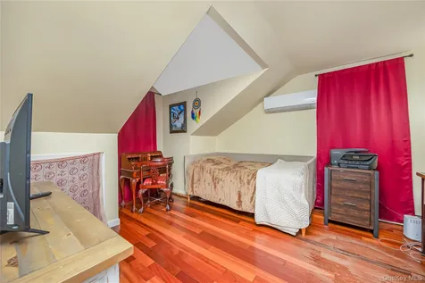 192 Sycamore Avenue Bethpage NY 11714