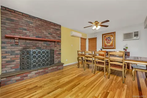 192 Sycamore Avenue Bethpage NY 11714
