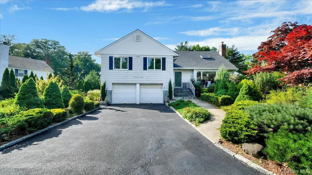 118 Van Etten Boulevard New Rochelle NY 10804