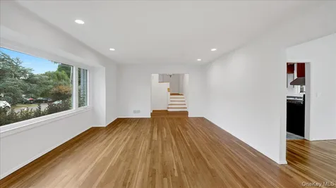 118 Van Etten Boulevard New Rochelle NY 10804