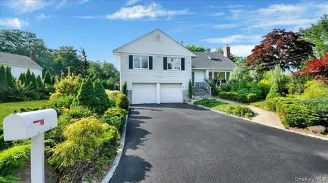 118 Van Etten Boulevard New Rochelle NY 10804