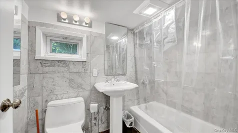 118 Van Etten Boulevard New Rochelle NY 10804
