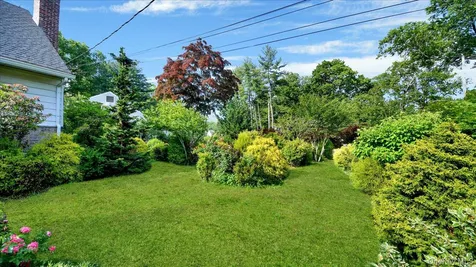 118 Van Etten Boulevard New Rochelle NY 10804
