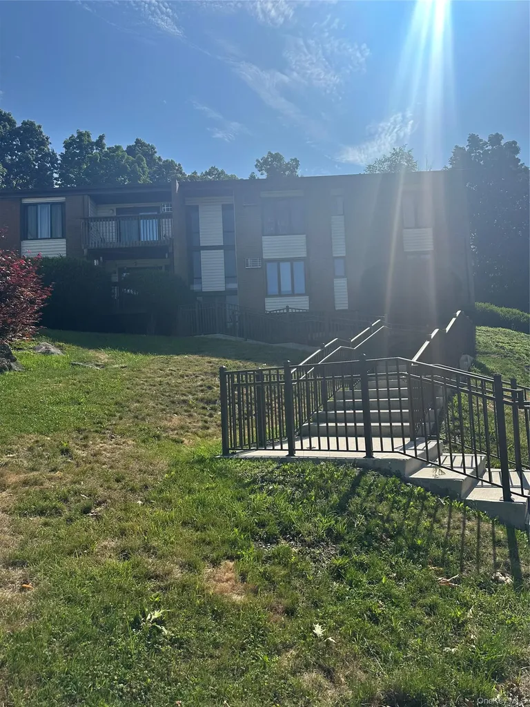 3 Hook Road Hyde Park NY 12601
