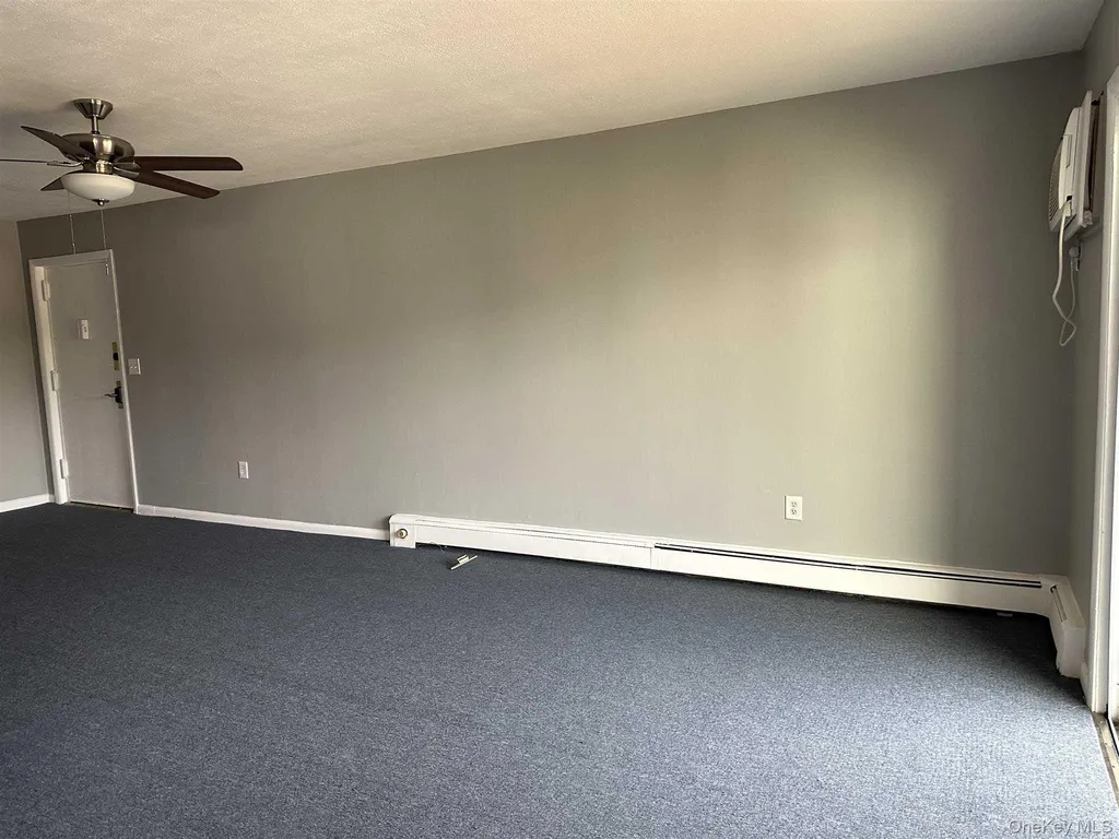 3 Hook Road Hyde Park NY 12601
