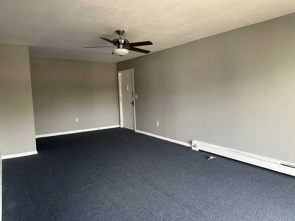 3 Hook Road Hyde Park NY 12601