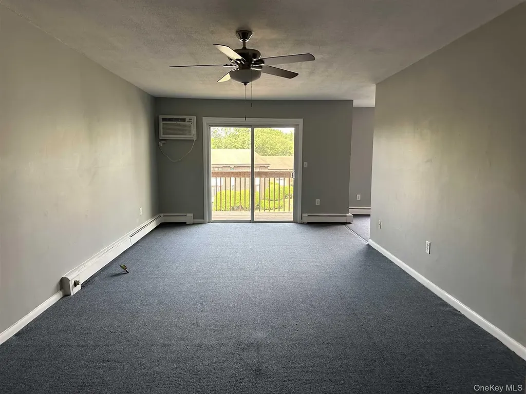 3 Hook Road Hyde Park NY 12601