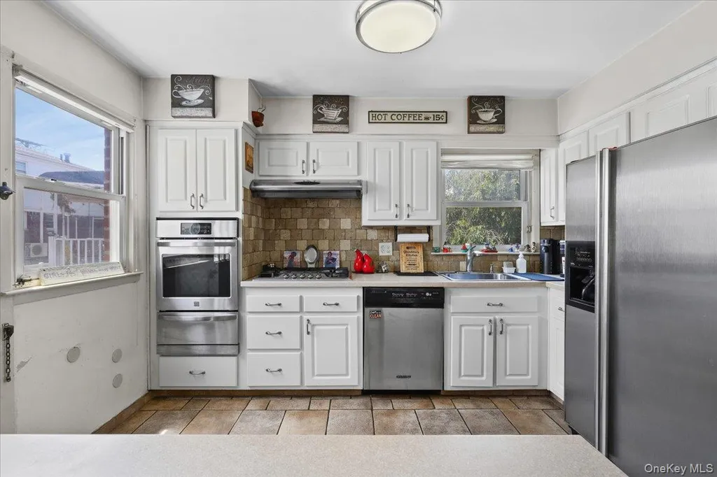 3132 Ampere Avenue Bronx NY 10465