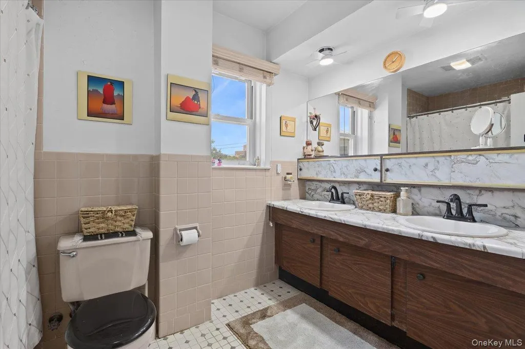 3132 Ampere Avenue Bronx NY 10465