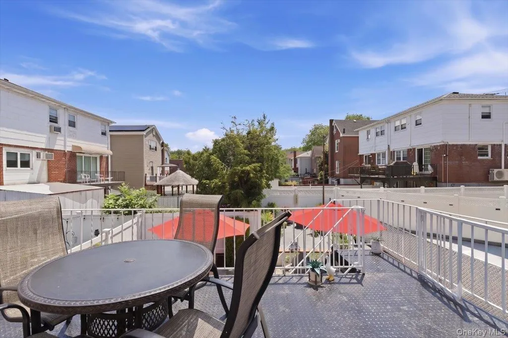 3132 Ampere Avenue Bronx NY 10465
