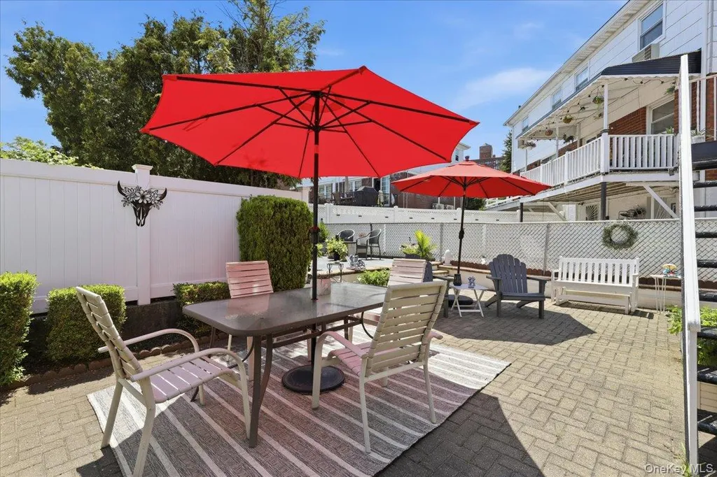 3132 Ampere Avenue Bronx NY 10465