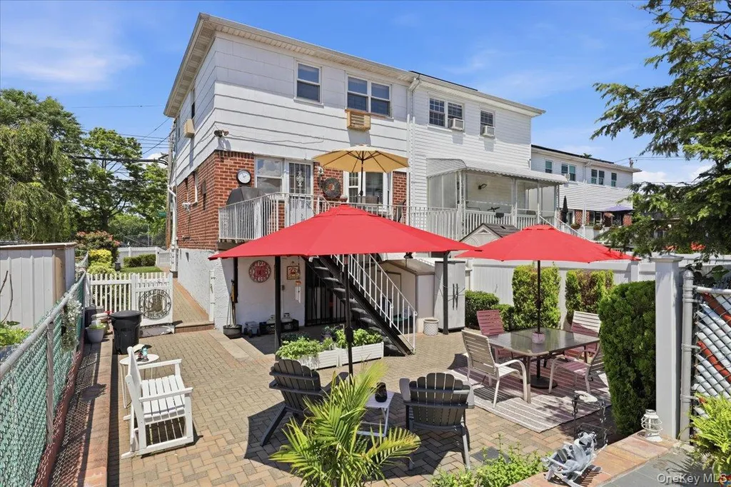 3132 Ampere Avenue Bronx NY 10465