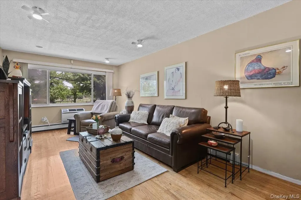 3132 Ampere Avenue Bronx NY 10465