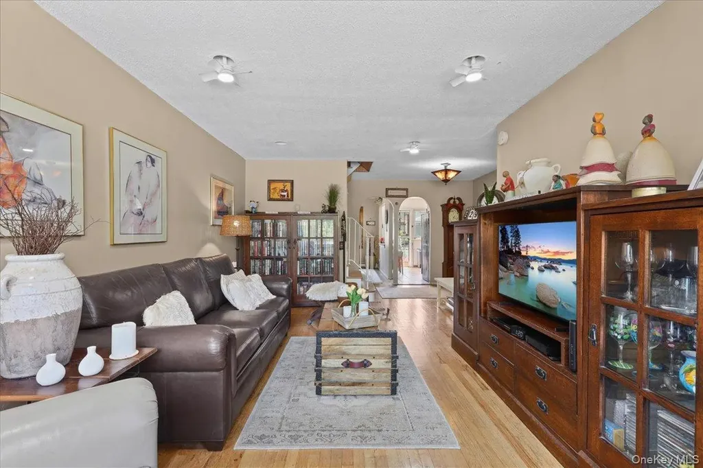 3132 Ampere Avenue Bronx NY 10465