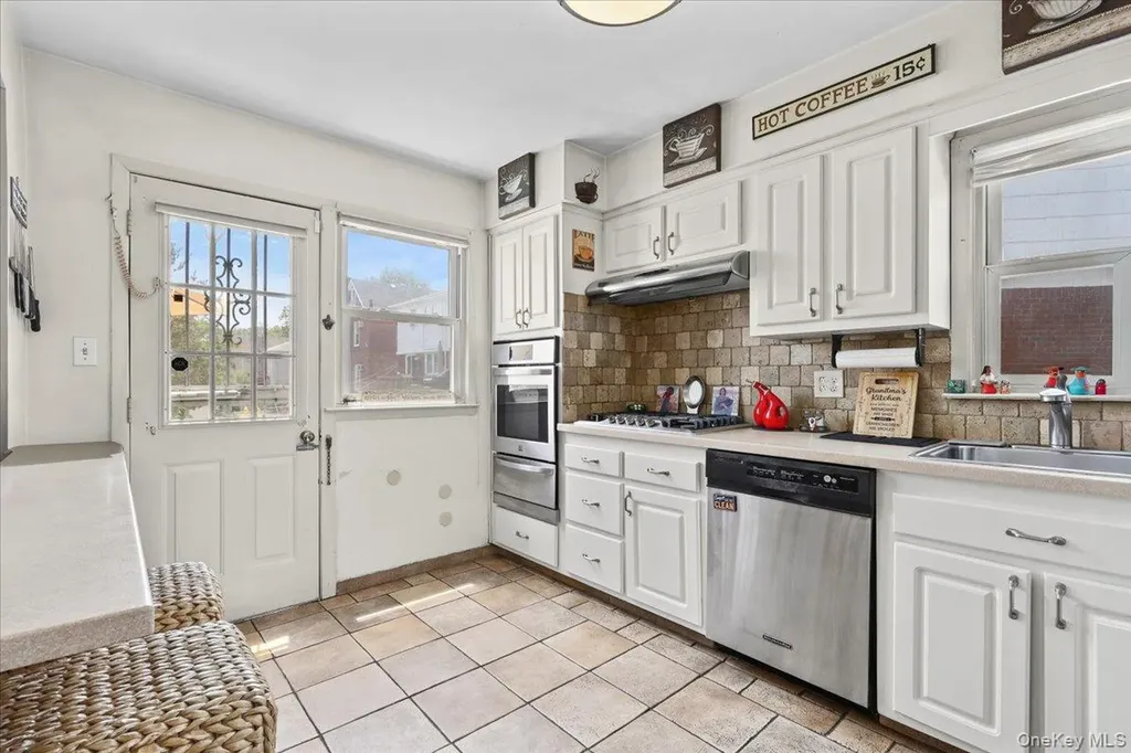 3132 Ampere Avenue Bronx NY 10465