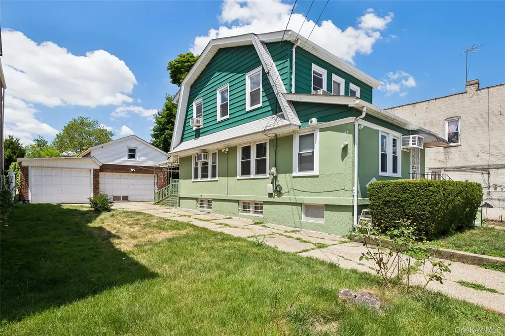 8430 129th Street Kew Gardens NY 11415