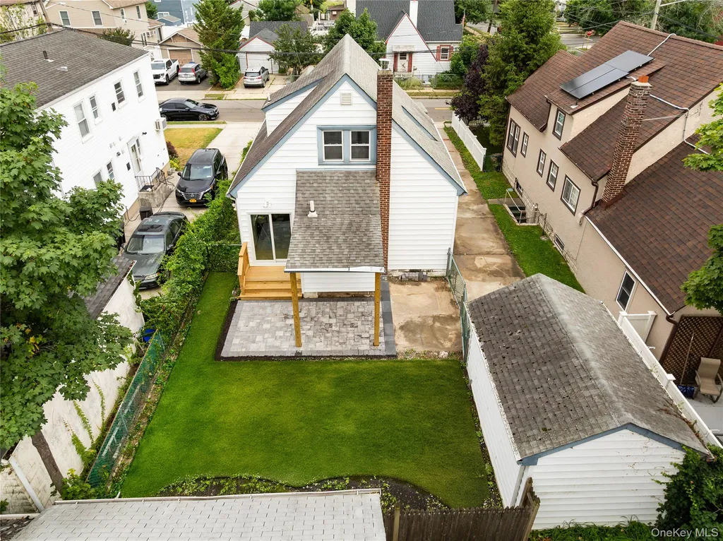 28 Cammerer Avenue East Rockaway NY 11518