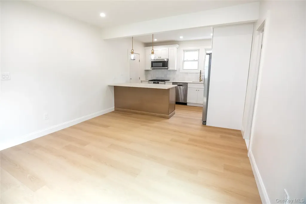28 Cammerer Avenue East Rockaway NY 11518